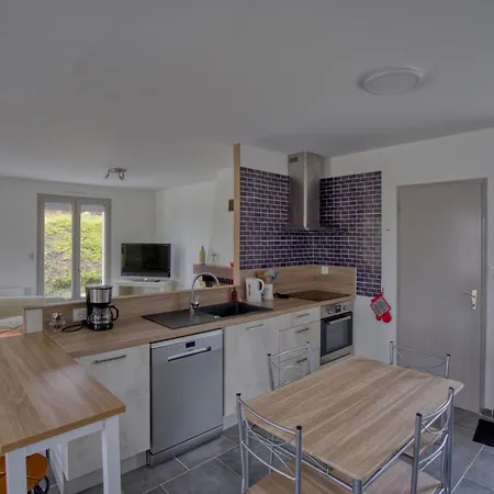 Le Refuge De - Maison 6 Personnes - Piscine Nyaraló