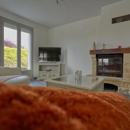 Le Refuge De - Maison 6 Personnes - Piscine Nyaraló